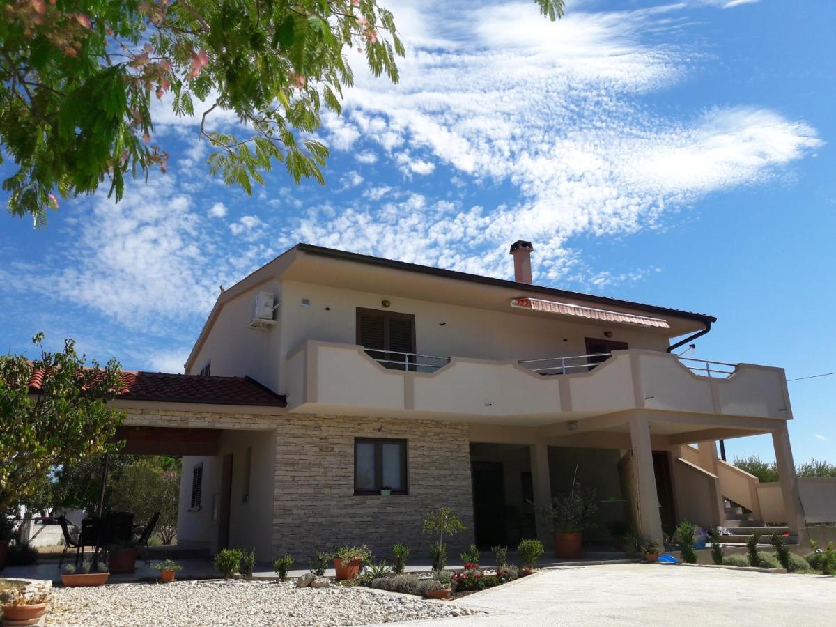 Apartmani Predovan Vrsi